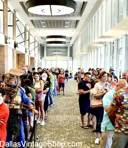 Retro Expo Plano 2025: Are you going? Get in Line. Largest Retro Gaming Con in Texas!